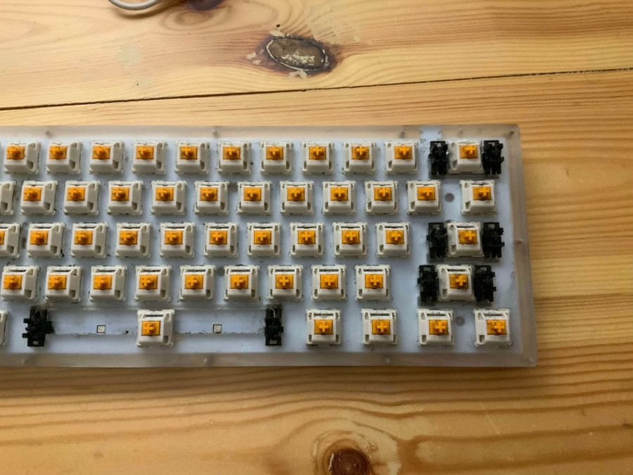 womier k61 with glorious switches Mechanical keyboard with out keycaps