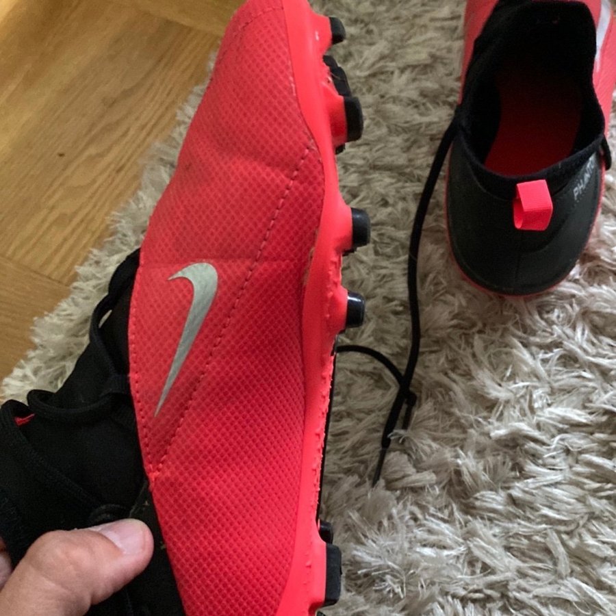 Nike PhantomVSN fotbollsskor, Röd, Storlek 35