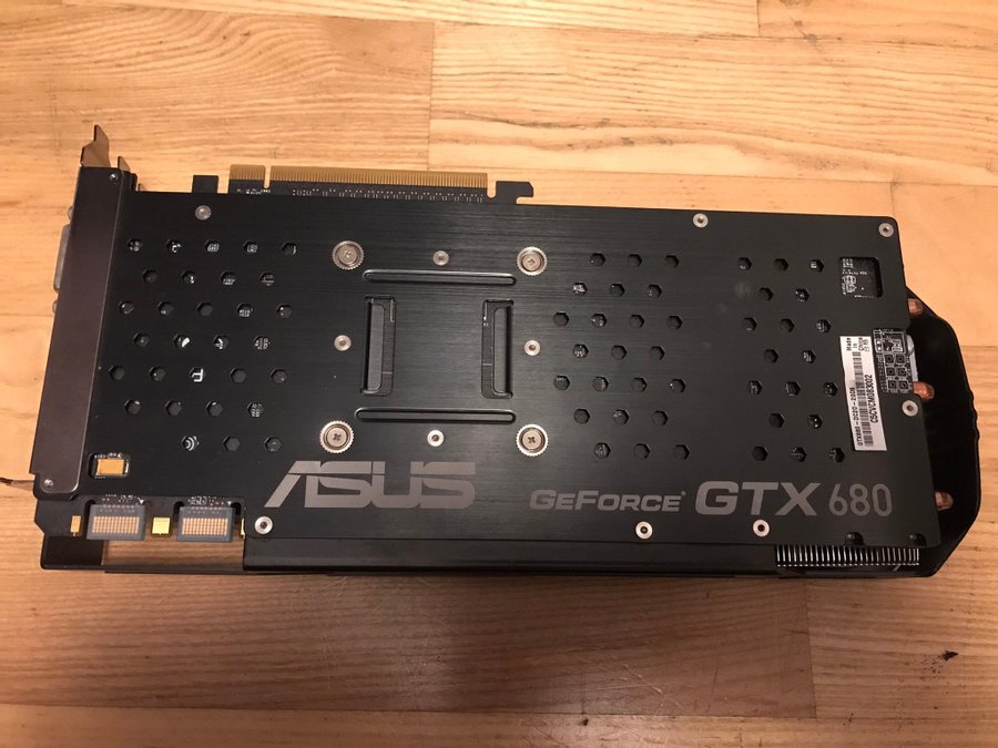 GTX 680 Mac Edition / Asus DirectCU II