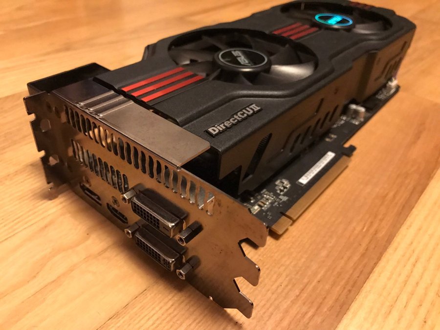 GTX 680 Mac Edition / Asus DirectCU II