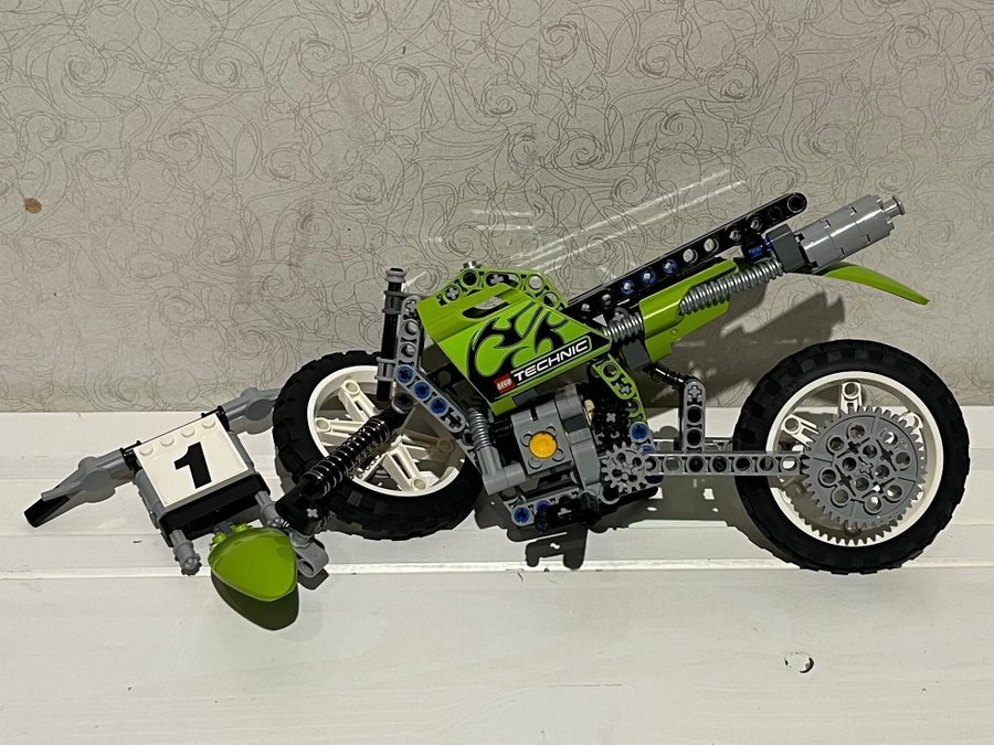 Lego Technic Dirt Bike - 8291 (2008).