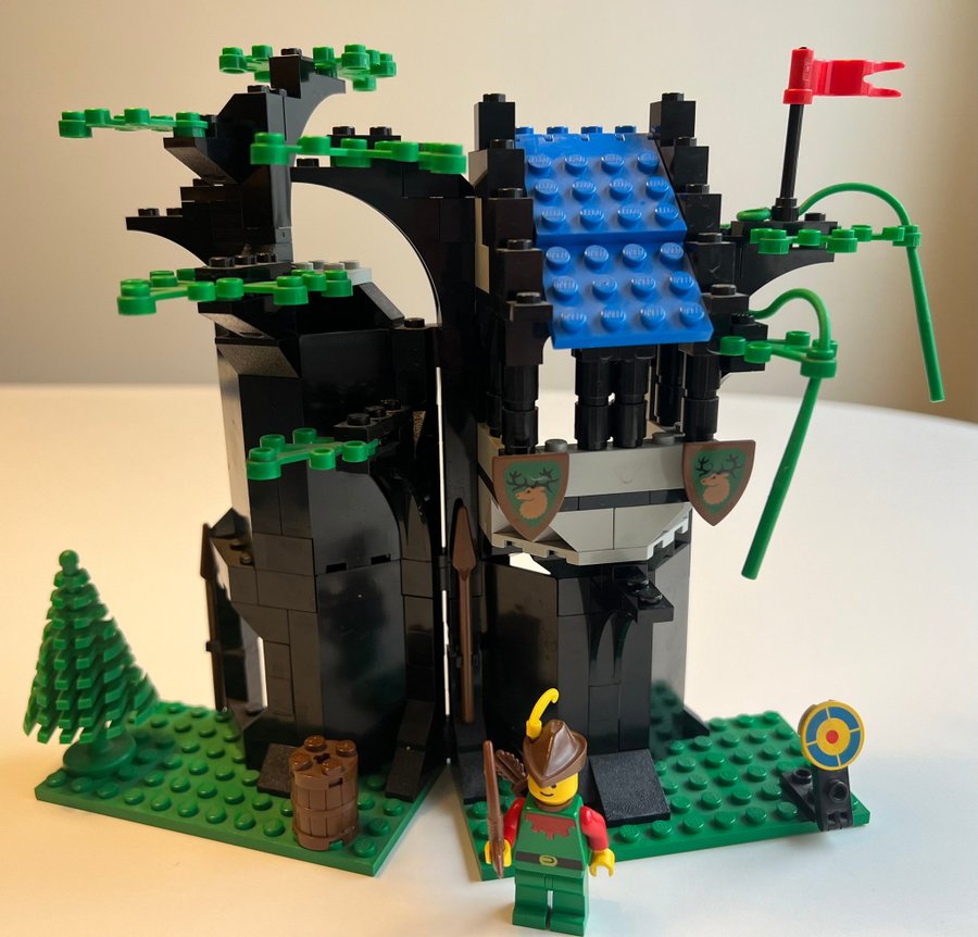 Lego Castle 6054 Forestmen's Hideout (1988) vintage retro