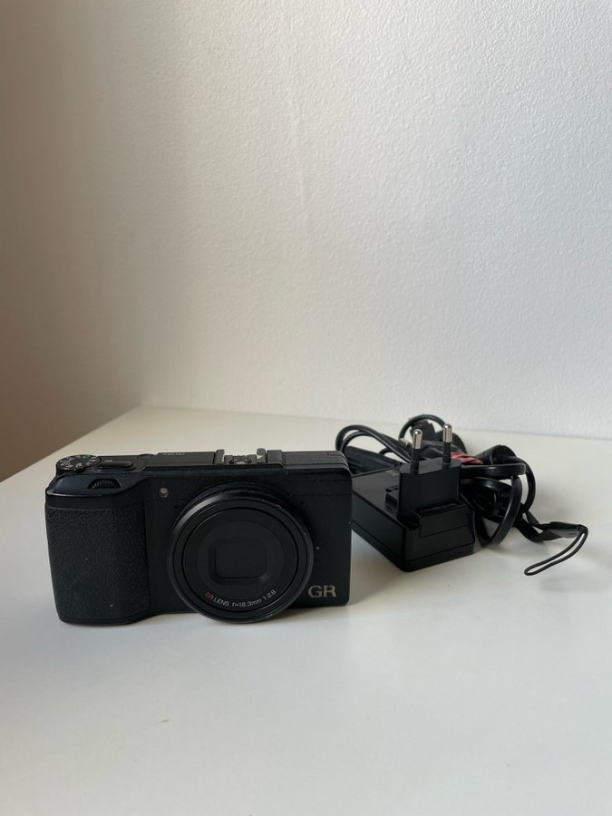 Ricoh GR II