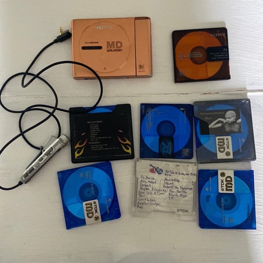 Mini disc Sony med kassetter