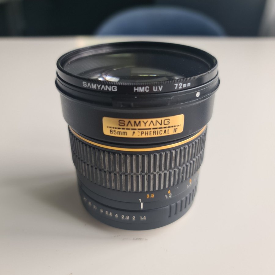 Samyang 85mm F1.4 aspherical IF