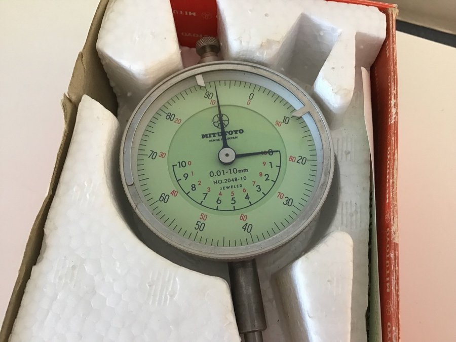 Mitutoyo Dial Indicator 2048B-10