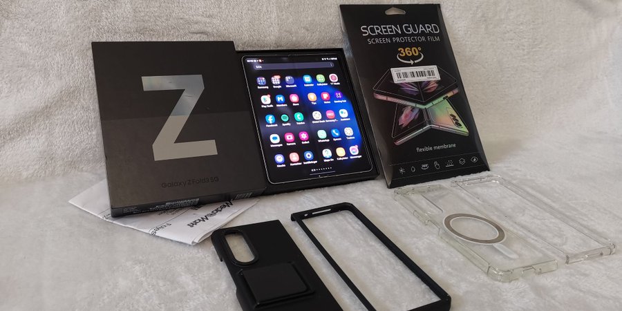 Samsung Galaxy Z Fold3 5G