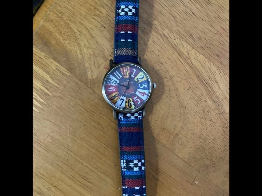 COLOUR CANWAS Mode watch