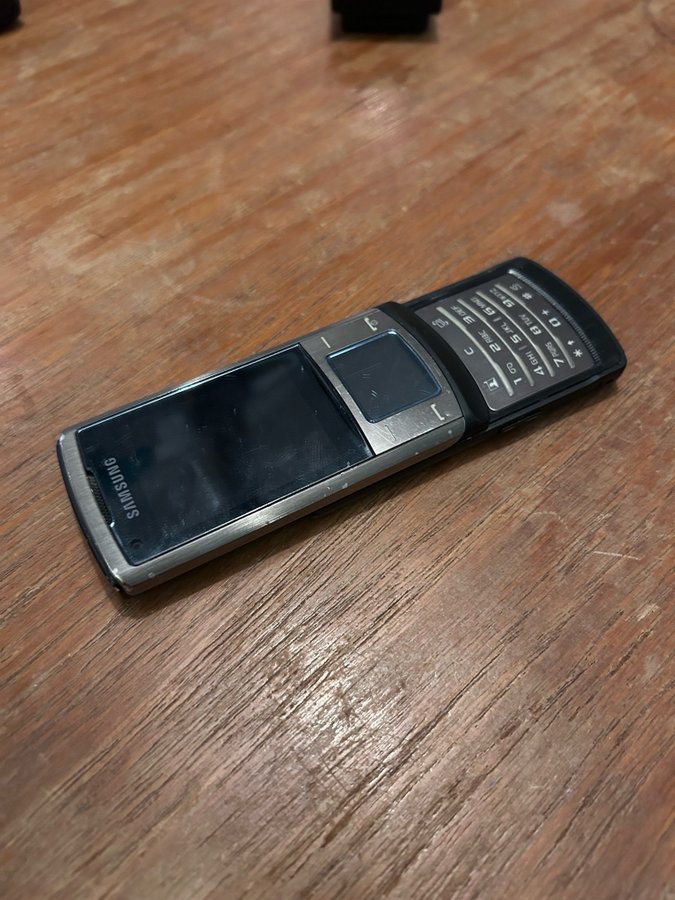 Samsung SGH-U900