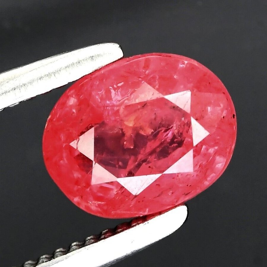 Spinel mahenge 0,78ct.