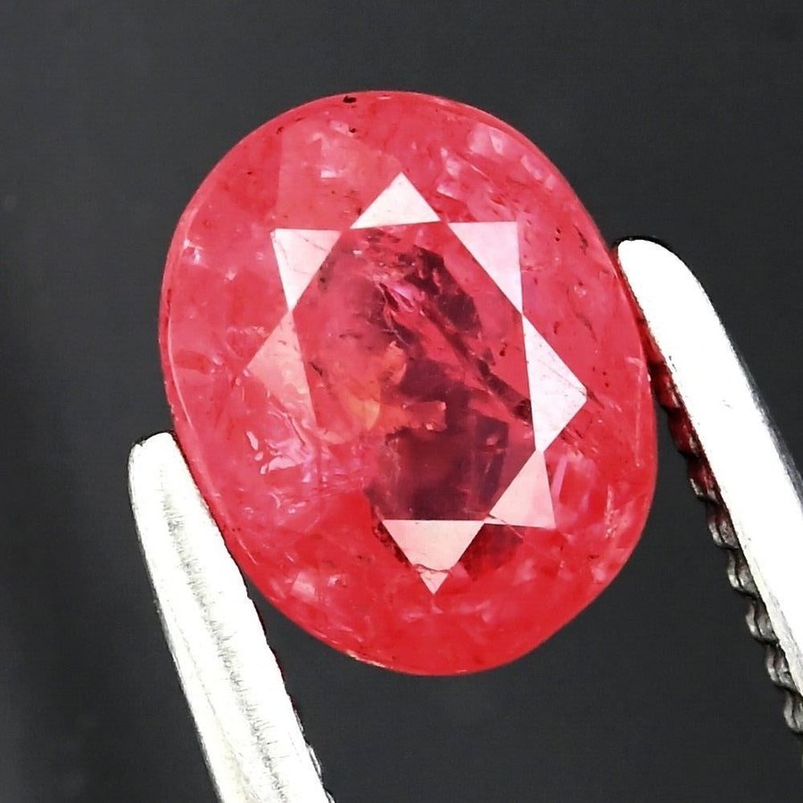 Spinel mahenge 0,78ct.