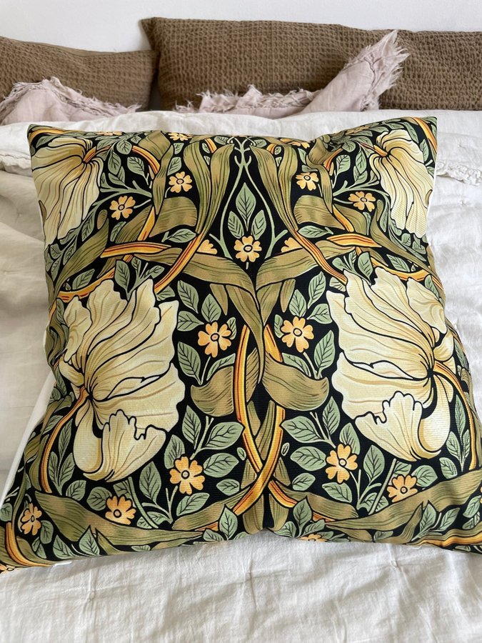 Kuddfodral William Morris print sammet