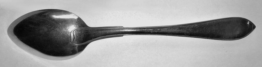 Gammal ragusked/silver/Svensk spets/1919, graverad. 23 cm.