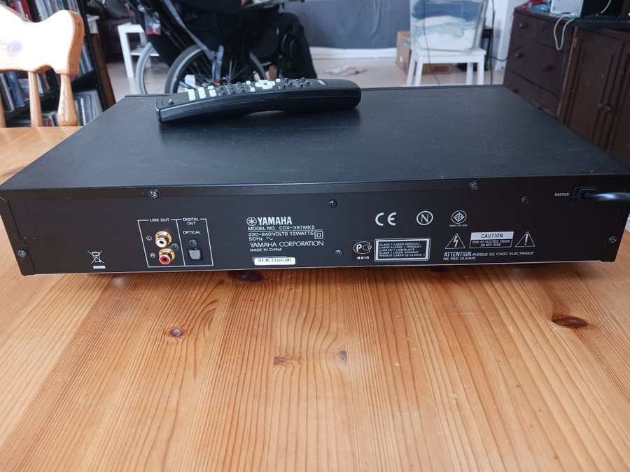 Yamaha CD spelare CDX-397MK2