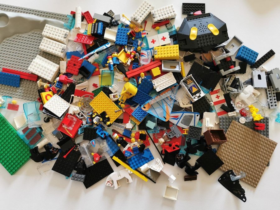 Lego - 2:a sortering! blandade bitar - city - Läs text!