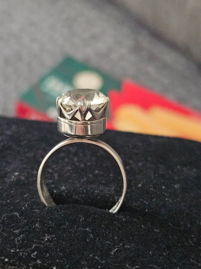 Bergkristall ring i silver äkta vintage med flera stämplar