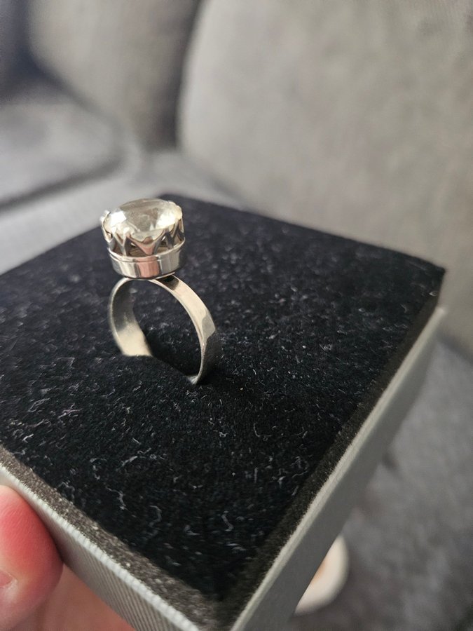 Bergkristall ring i silver äkta vintage med flera stämplar