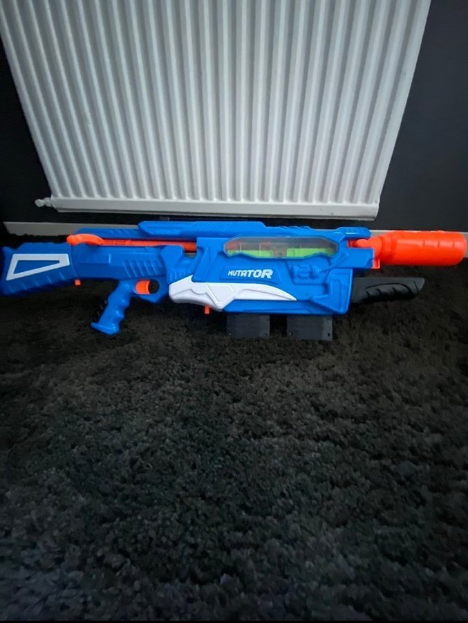 Nerf Mutator Blaster