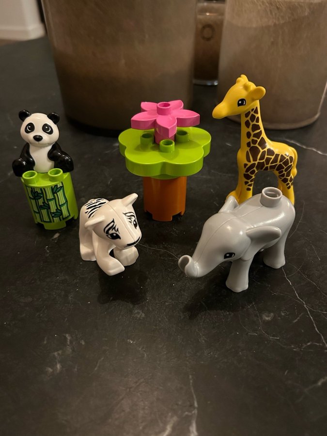 Lego duplo town baby animals