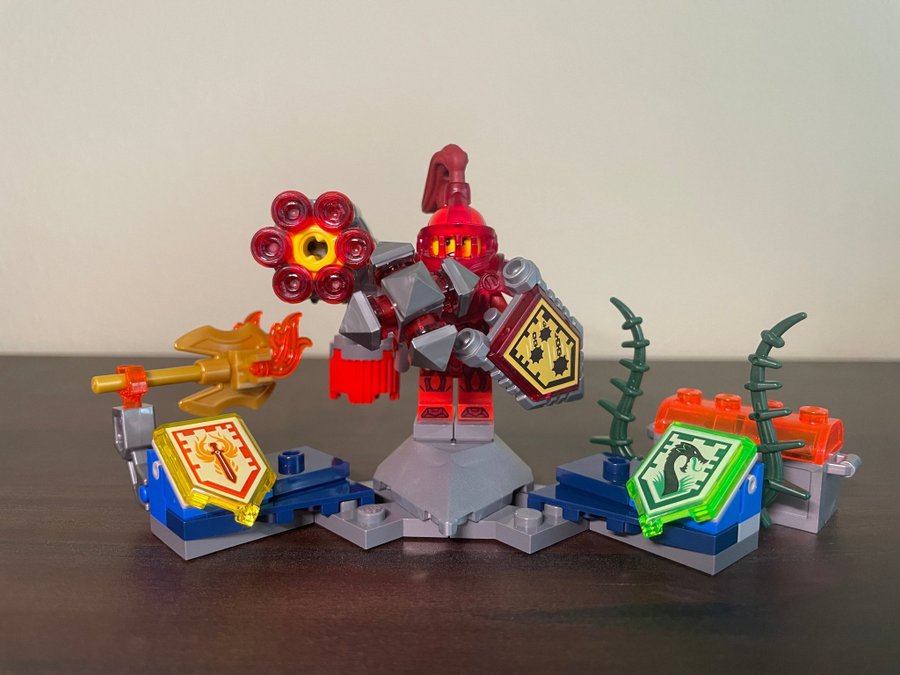 LEGO Nexo Knights - Ultimate Macy