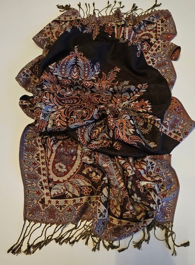 Helt Sagolik-Underbar Halsduk i 100% PASHMINA. 180×70 cm. Ny. Oanvänd.