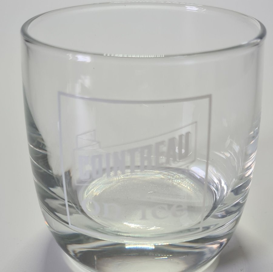 2 GLAS "COINTREAU ON ICE"