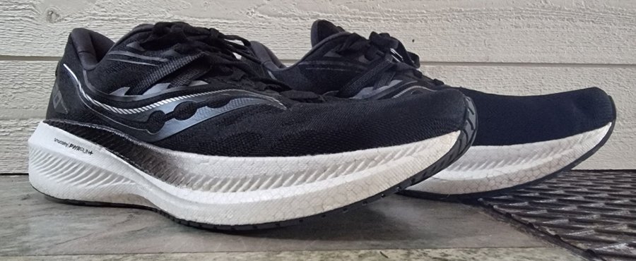 Saucony Triumph 20 Löparskor Svart