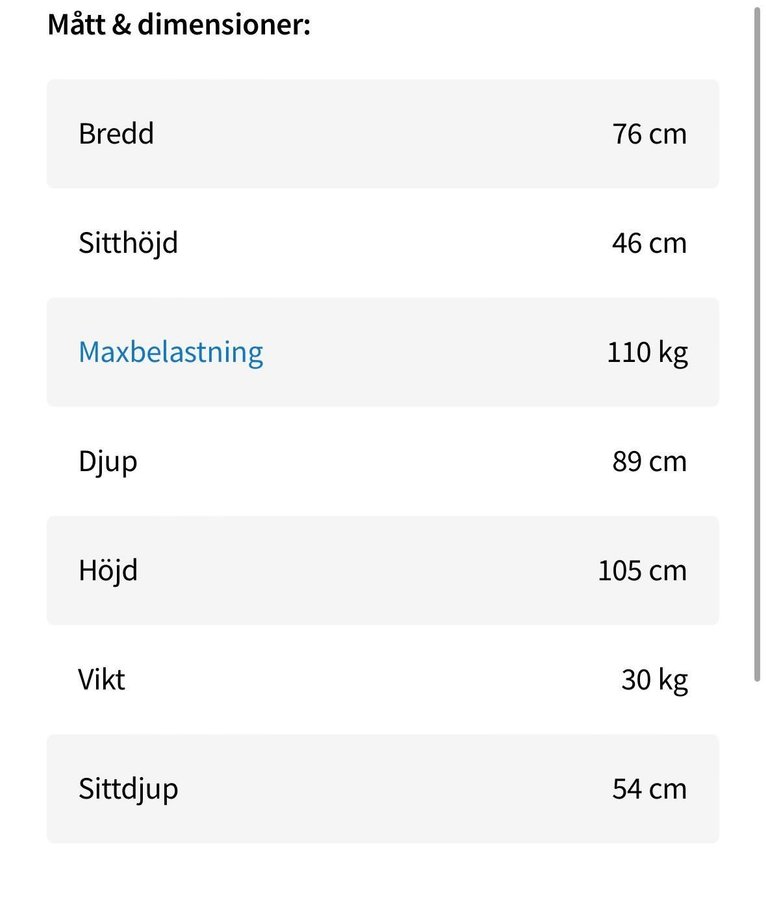 Fåtölj med fotpall i fårskinn