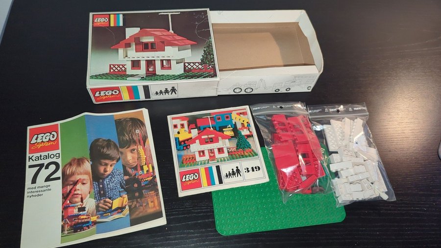 LEGO 349 - schweizisk stuga, swiss Chalet, från 1971, komplett  fint skick!