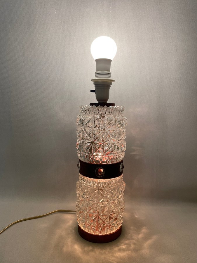 Vintage bordslampa i glas och teak, dubbla lampor