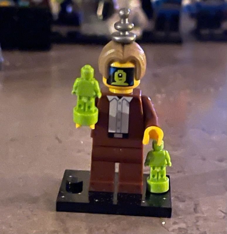 LEGO minifigures (Series 26) Imposter