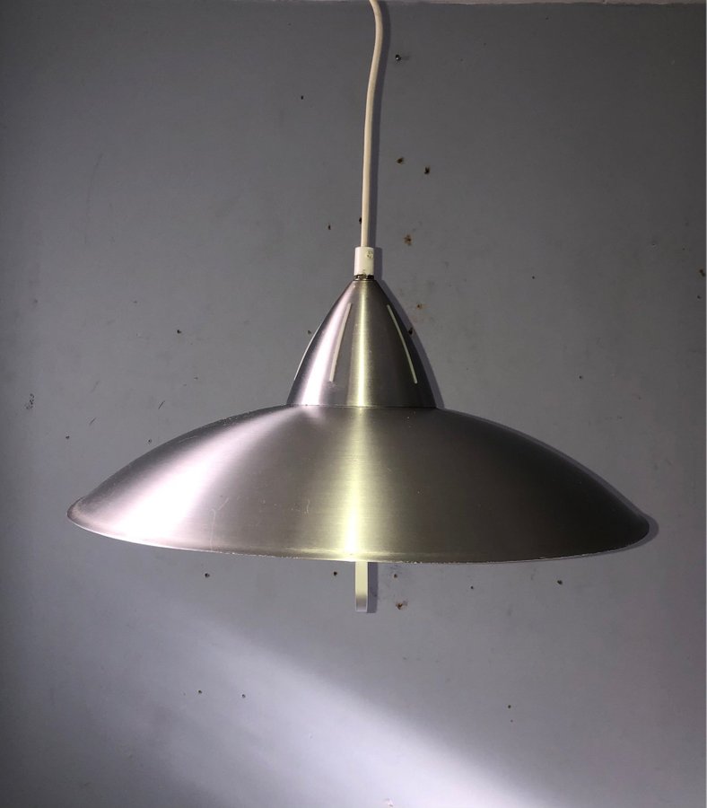 Ikea retro taklampa i aluminium o glashiss funktion