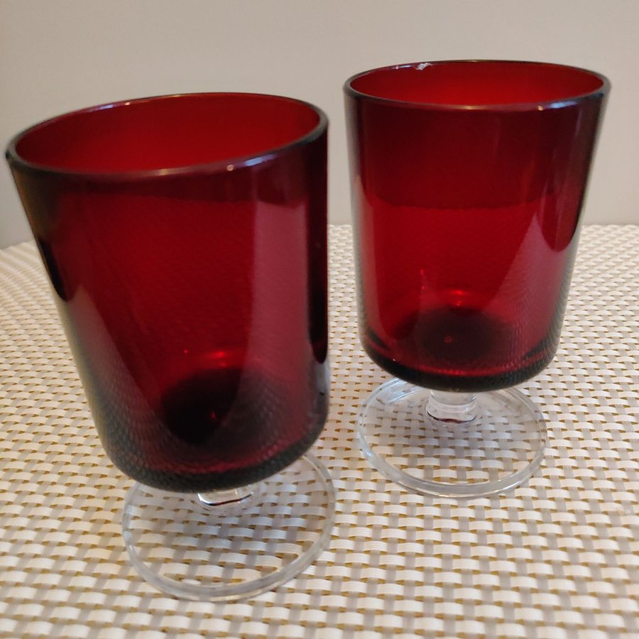 2st röda glas Luminarc Cavalier OBS utrop 45 kr/st