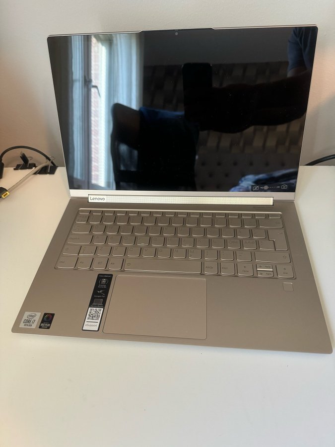 Lenovo Yoga C940-14IIL i7 512SSD nästan ny