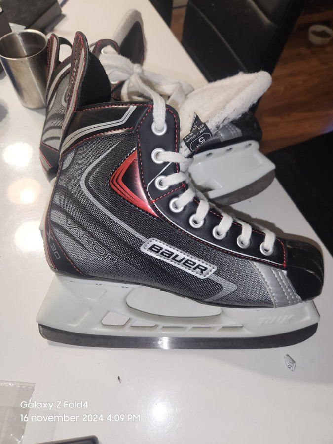 Bauer Vapor X30 Ishockey Skridskor Storlek 5