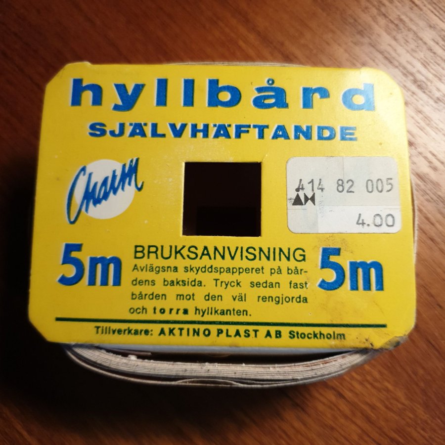 Charm Hyllbård Självhäftande 5m