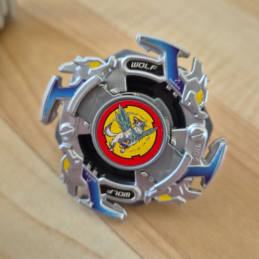 Beyblade - Wolf med launcher