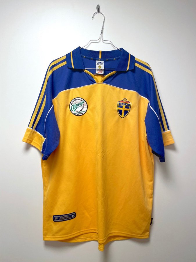 Rare Vintage Adidas Sweden National Football Team Jersey - Size L