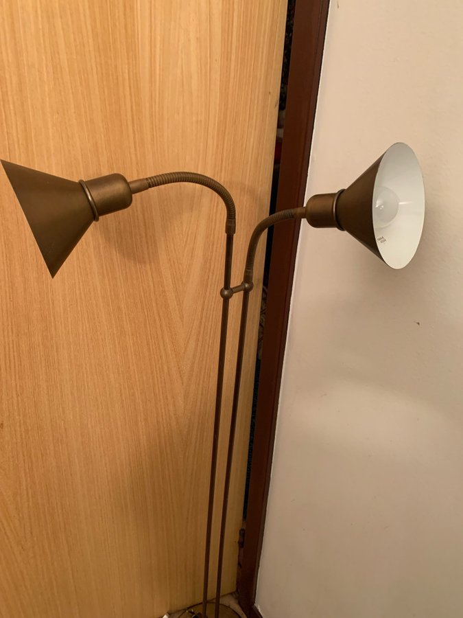 Belid golvlampa typ ( G 3355 )130 höjd