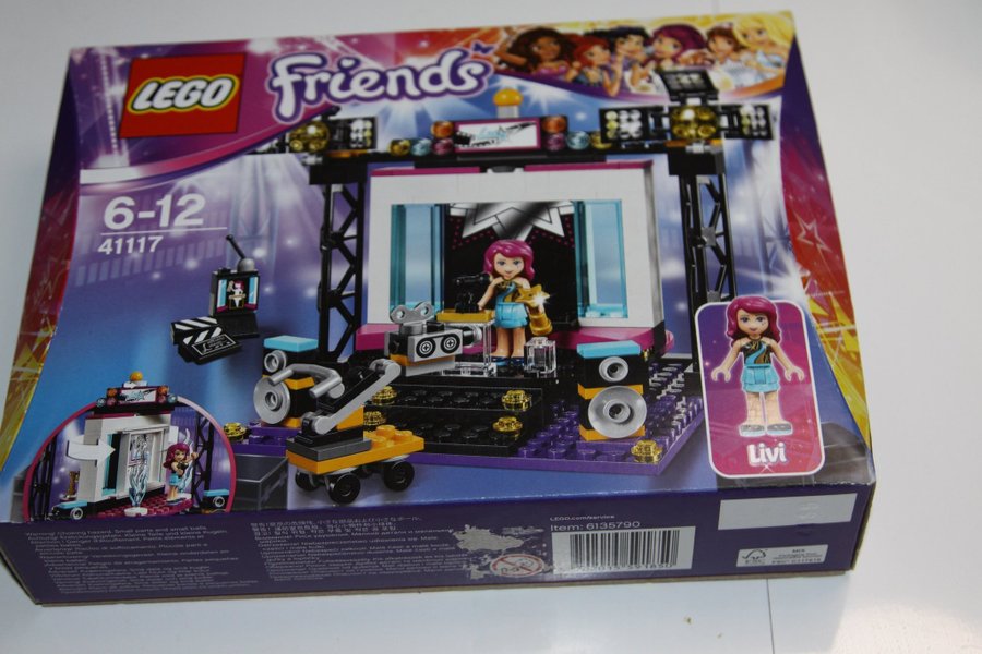 Oöppnad LEGO Friends 41117 - Livis Scen