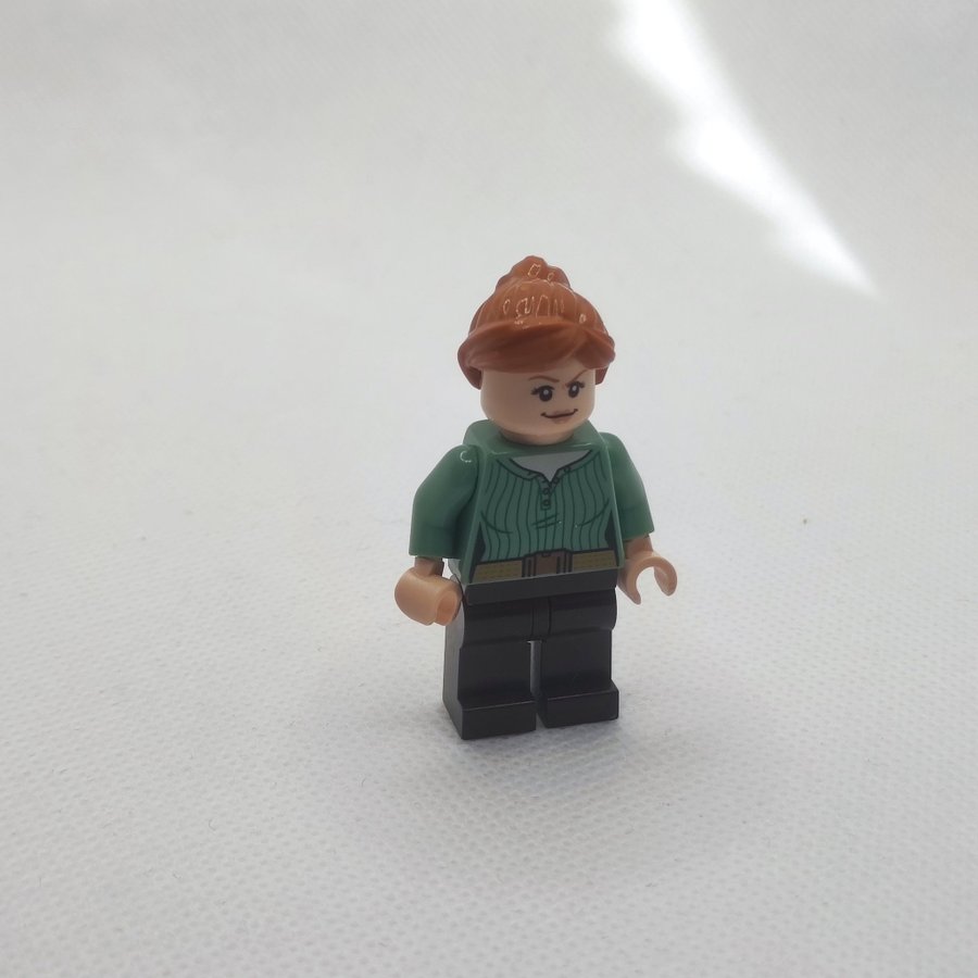 Lego Minifigur Jurassic World: Legend of Isla Nublar: jw052 Claire Dearing