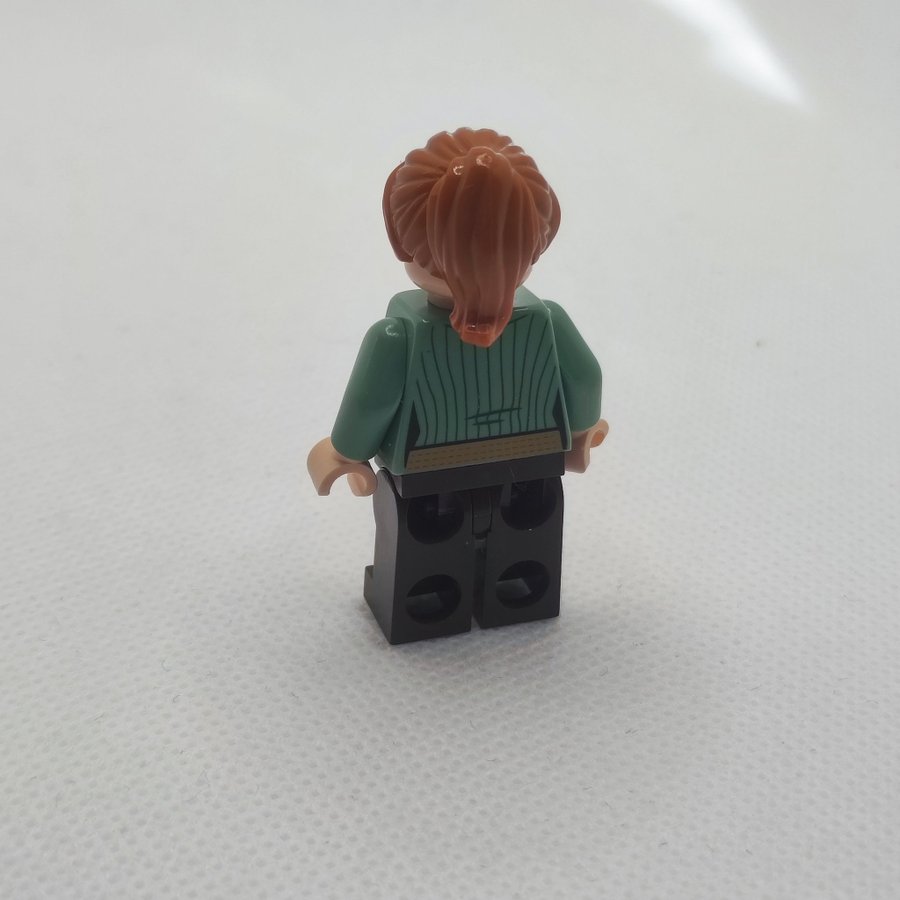 Lego Minifigur Jurassic World: Legend of Isla Nublar: jw052 Claire Dearing