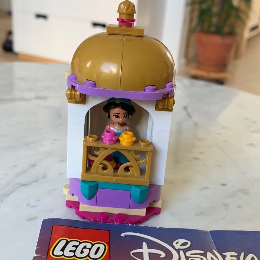 LEGO Disney 41158 - Jasmine's lilla torn