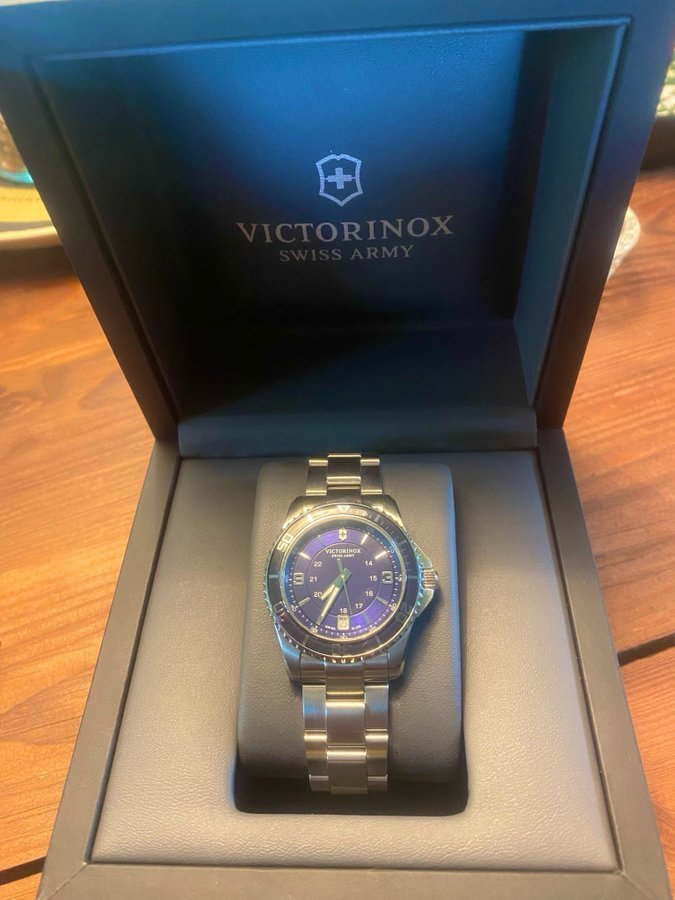 Victorinox Maverick small