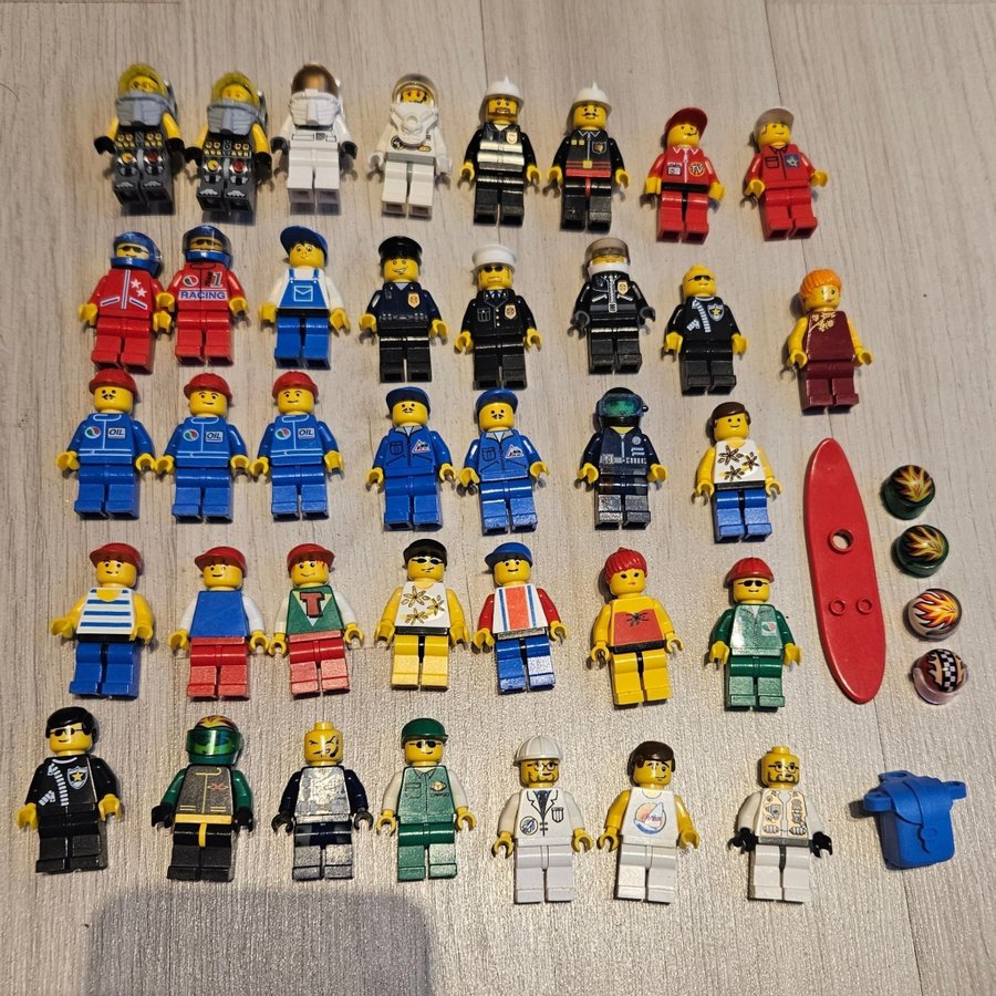 Lego City blandade minifigurer med tillbehör