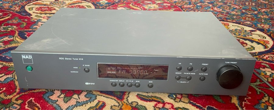 NAD 414 AM/FM RDS TUNER