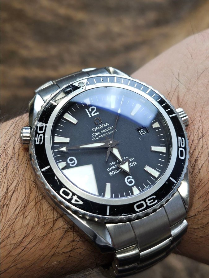 Nyserviceret Omega Seamaster Planet Ocean 2200.50.00