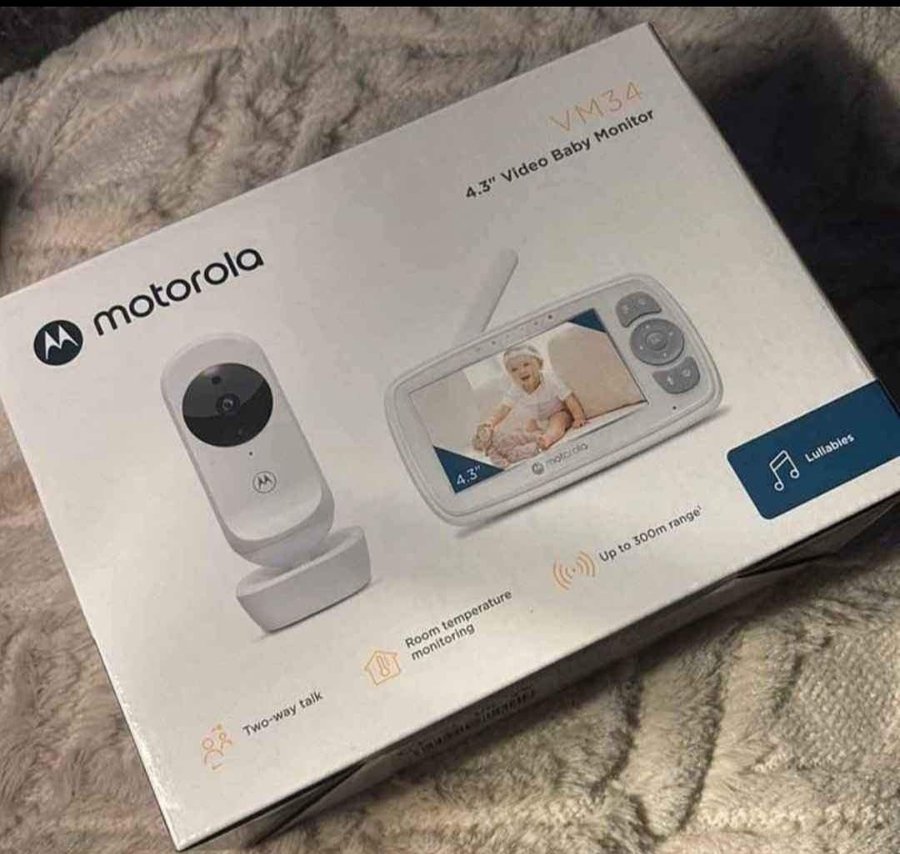 Motorola VM34 4.3'' Video Baby Monitor