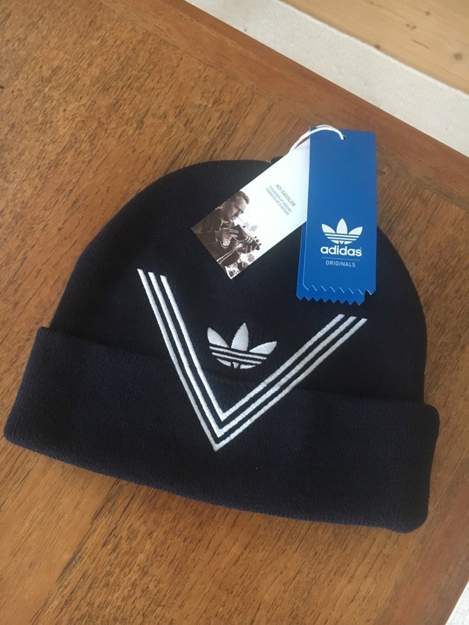 Ny ADIDAS x WHITE MOUNTINEERING Beanie