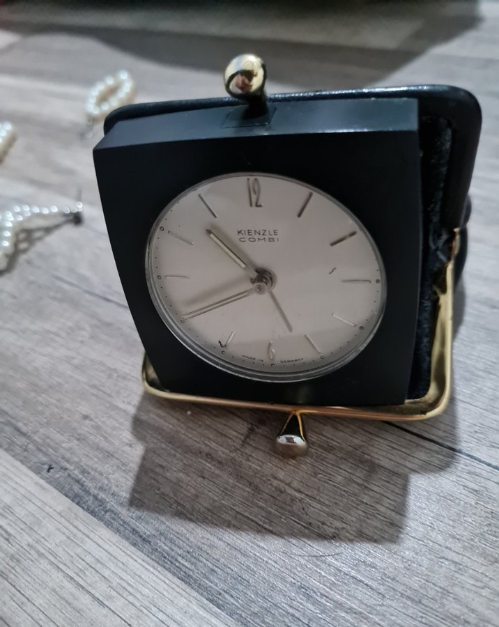 Äkta VINTAGE KIENZLE RESEKLOCKA Mekanisk